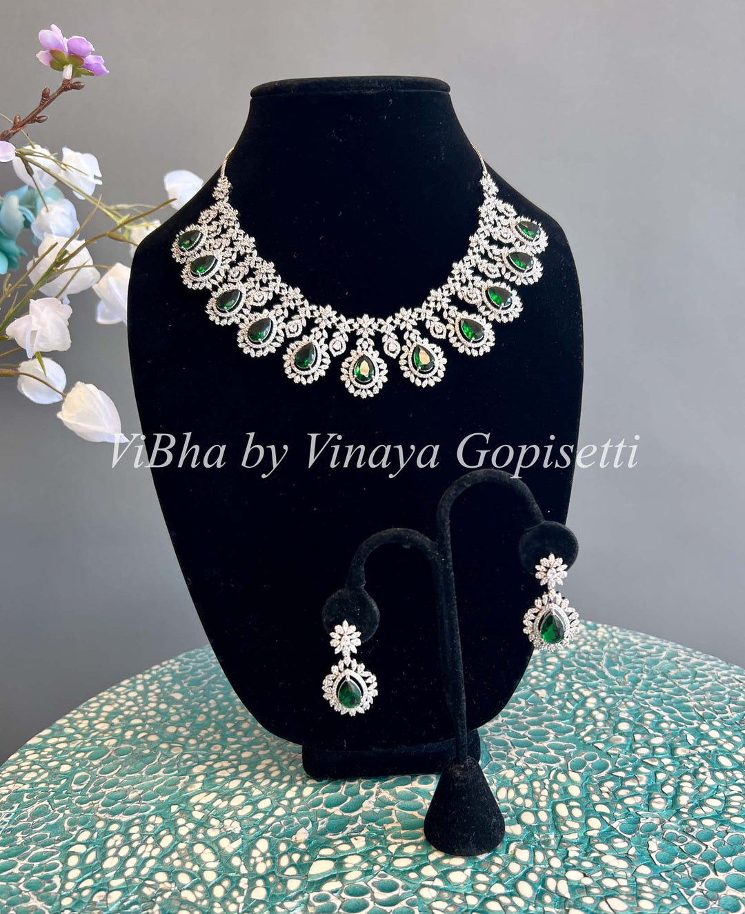 Emerald and AD Necklace Set