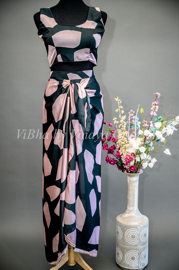 Elegant Geometrical Pattern Fusion Dress