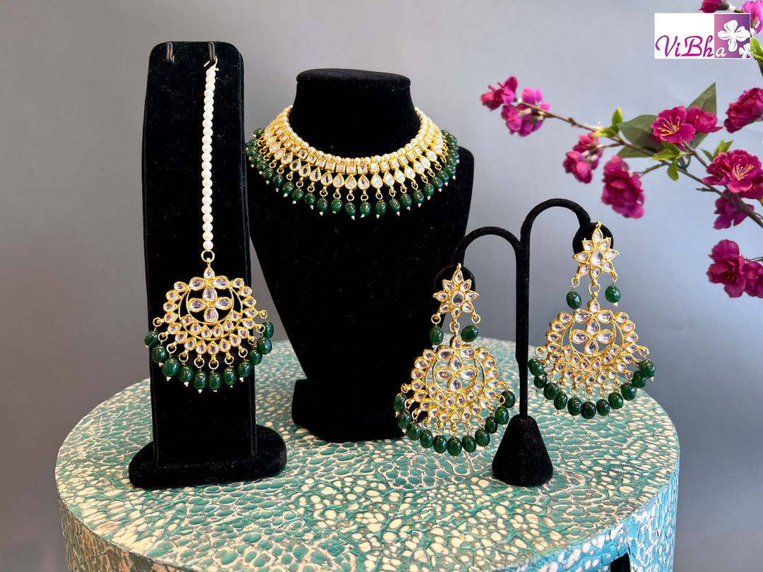 Accessories & Jewelry - Green Beads And Kundan Choker Set