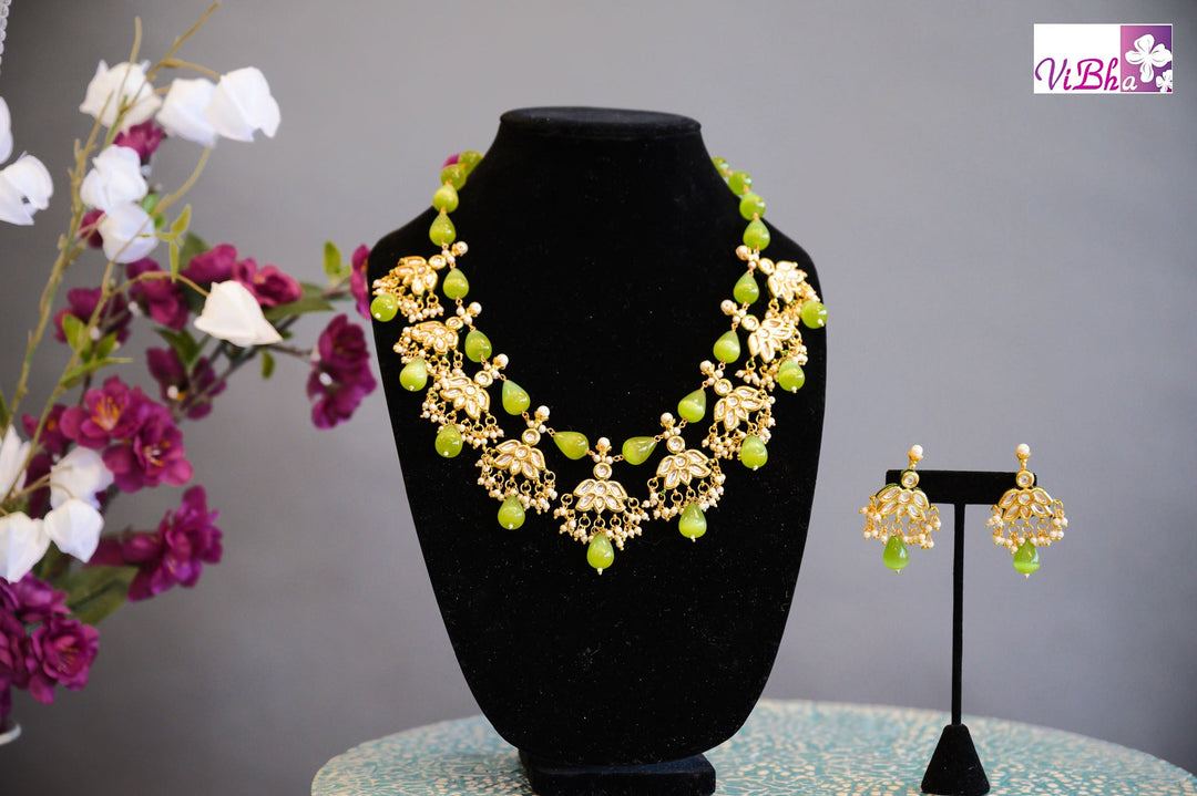 Accessories & Jewelry - Mehendi Green Big Drop Kundan Set