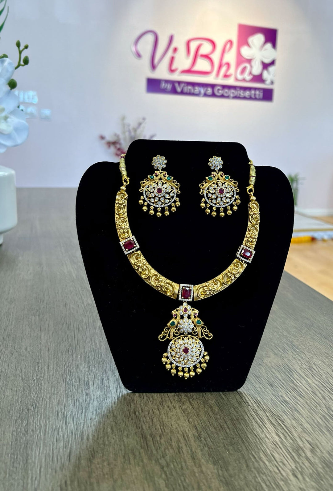Accessories & Jewelry - Nakshi Kanti Style Set