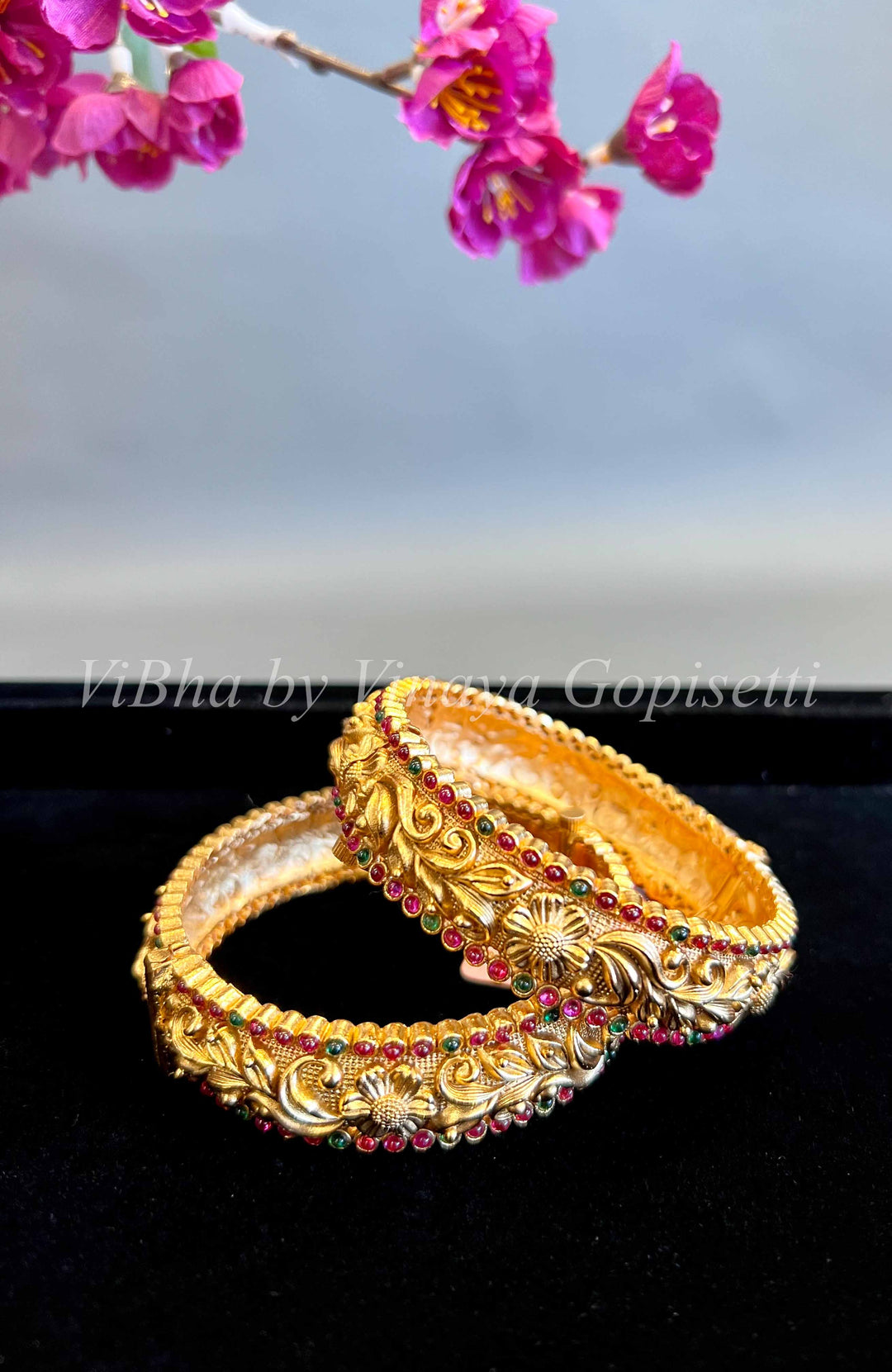 Accessories & Jewelry - Ruby And Emeral Floral Kada Set