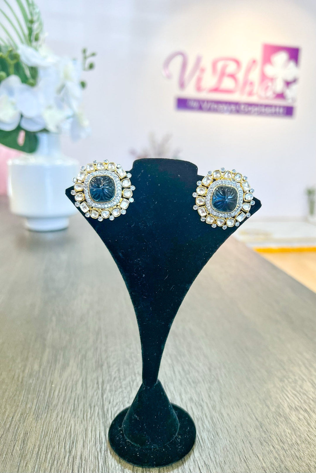 Accessories & Jewelry - Saphire Stud Earrings