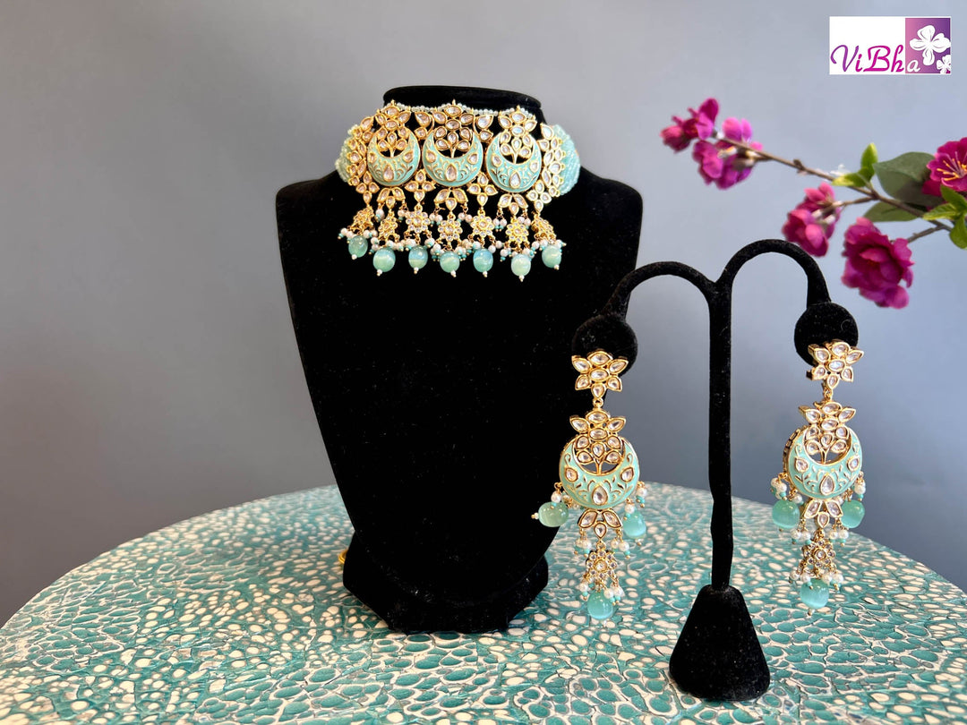Accessories & Jewelry - Turquoise Beads And Kundan Choker Set