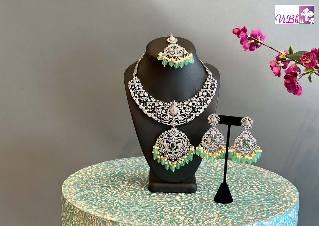 Accessories & Jewelry - Victorian Emerald Set
