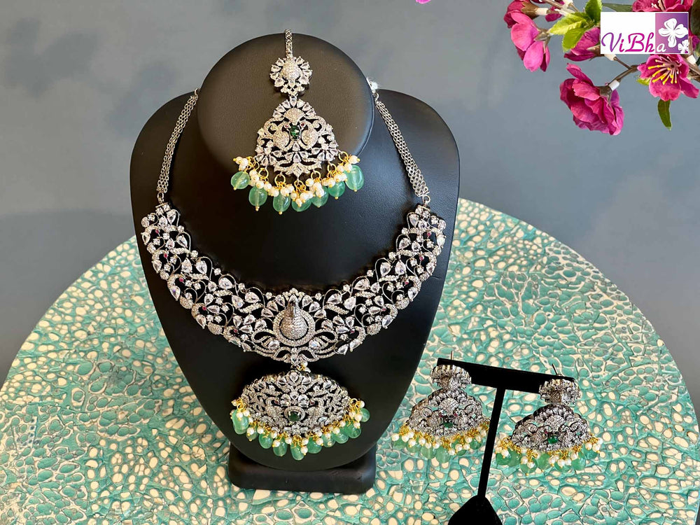 Accessories & Jewelry - Victorian Emerald Set