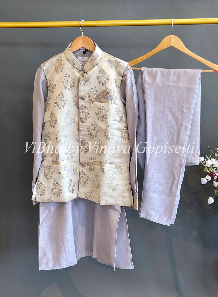 Men's Wear - Grey Kurta And Bottom With Gold Printed Vest