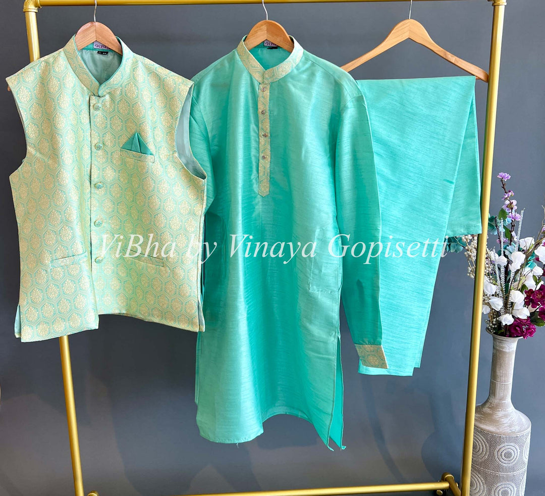 Men's Wear - Turquoise Green Kurta And Bottom With Vest
