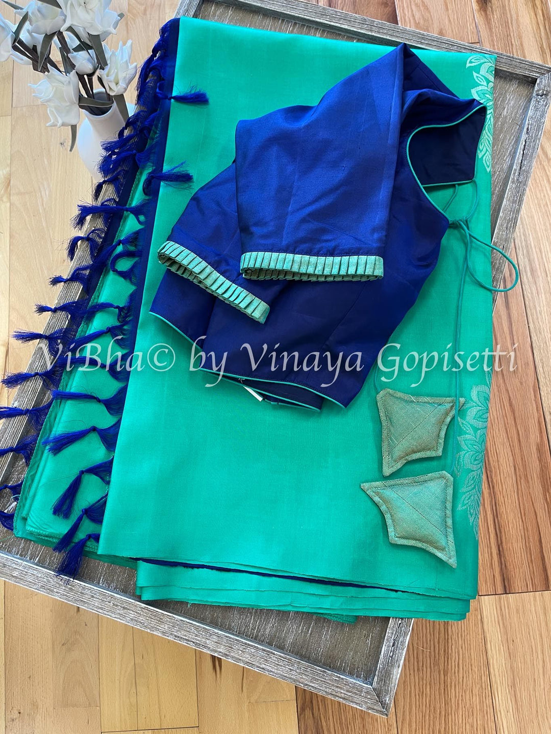 Sarees - Sea Green And Blue Borderless Kanchi Soft Silk Saree